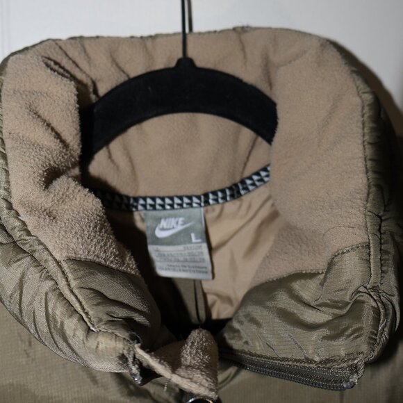 Vintage Nike Down Puffer Vest Olive – Men’s L - Picture 6 of 10